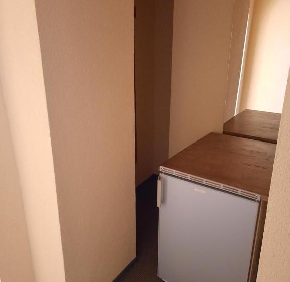 اتاق راحتی سه تخته, садиба