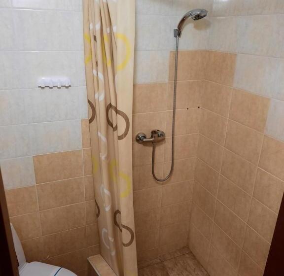 اتاق خانوادگی, садиба