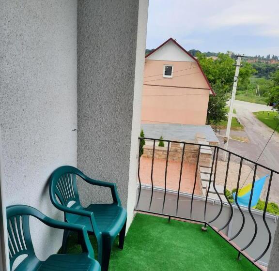 اتاق استاندارد با بالکن, садиба