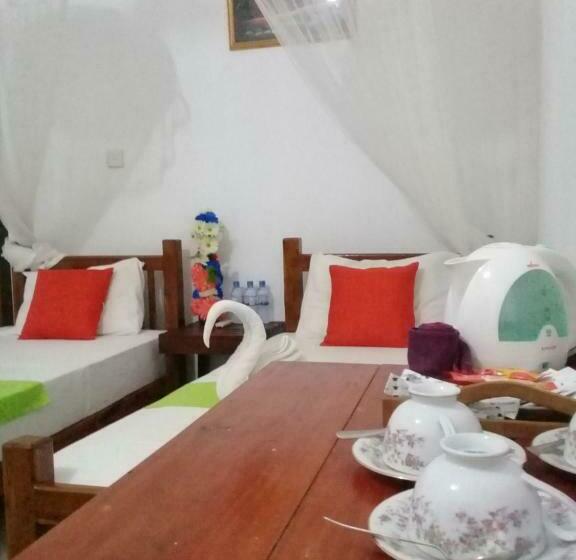 Номер Стандарт, Dinuka Village