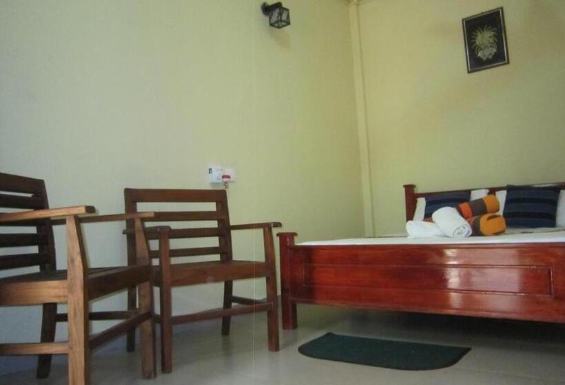 Номер Стандарт, Dinuka Village