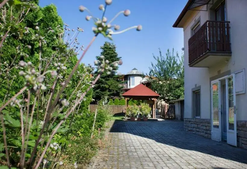 1-Schlafzimmer-Haus, Haus Margit