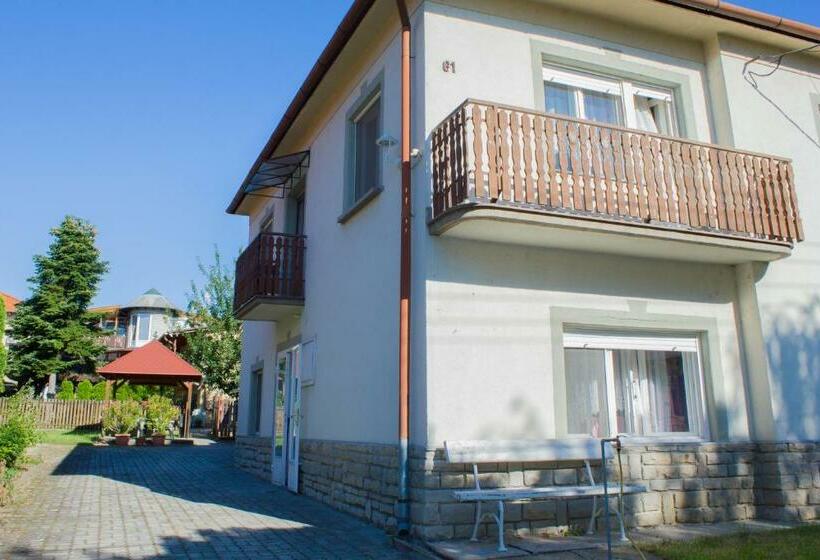 침실 1개 주택, Haus Margit