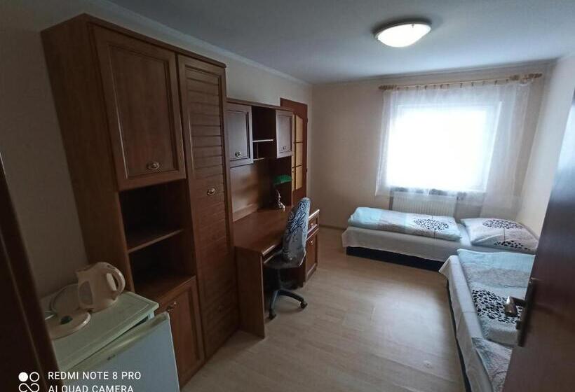 Люкс, Penzion Modřanka