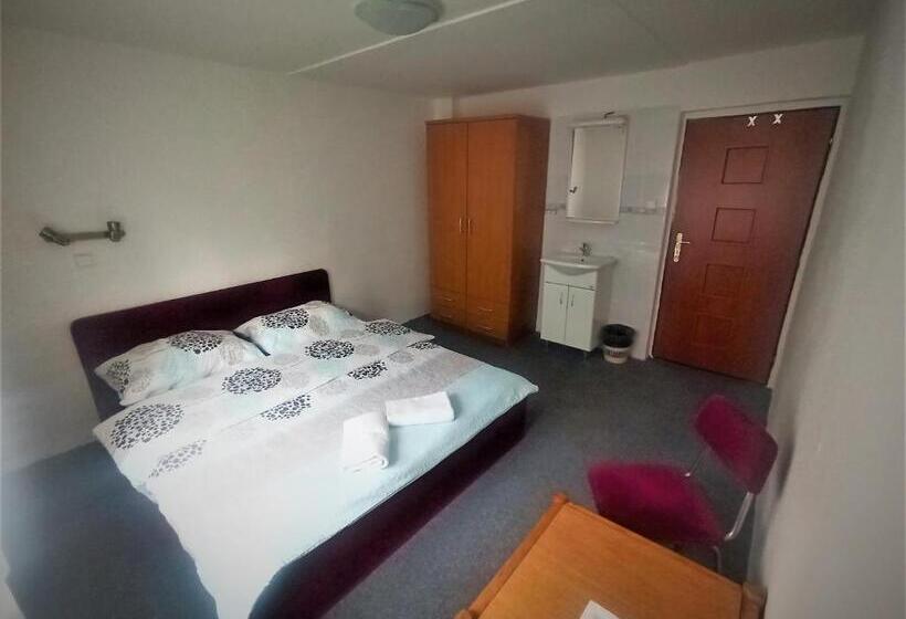 غرفة قياسية, Penzion Modřanka