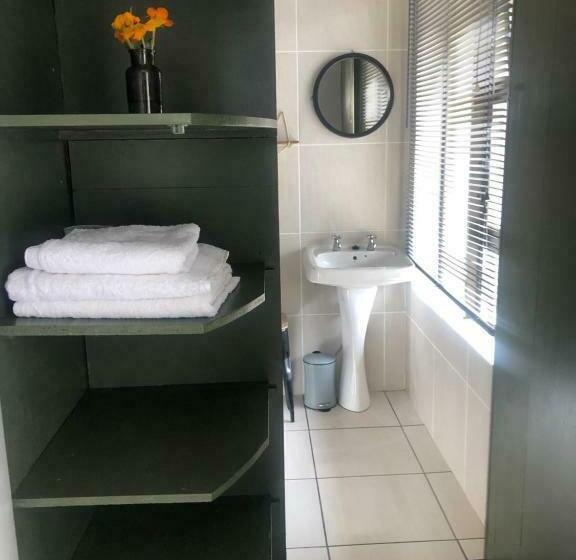 חדר אקונומי, Welgemoed Villa