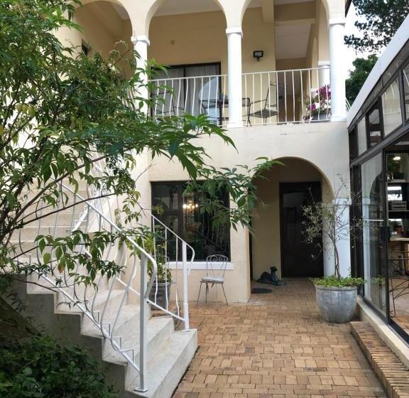 חדר אקונומי, Welgemoed Villa