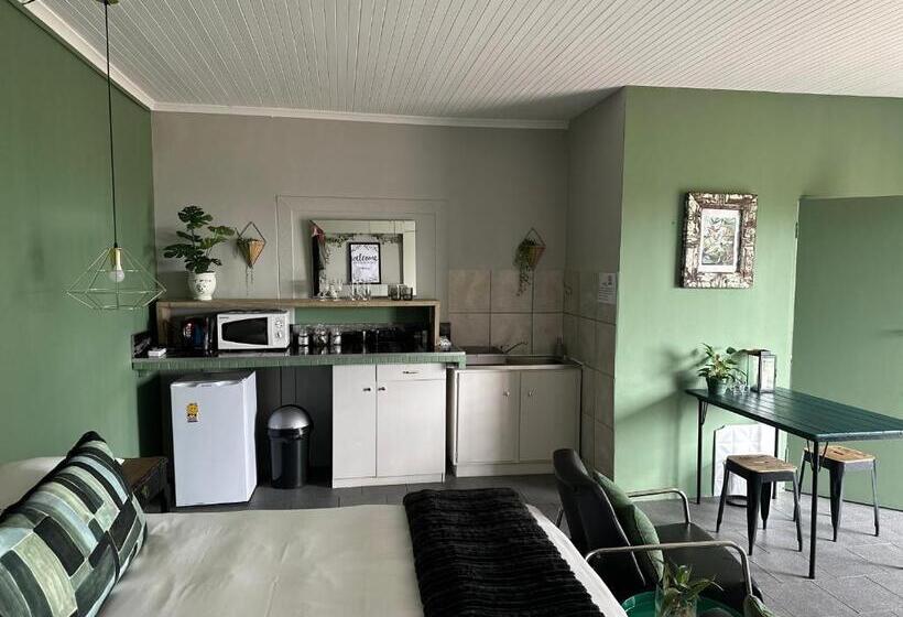 סטודיו דלוקס, Welgemoed Villa