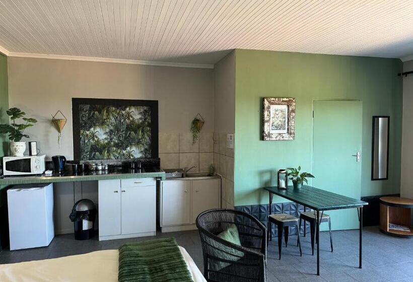 סטודיו דלוקס, Welgemoed Villa