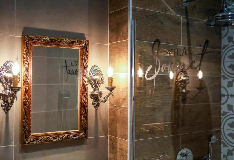 חדר דלוקס, Vila Sonnet