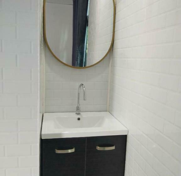 Семейный Номер, บ้านขวัญกมล