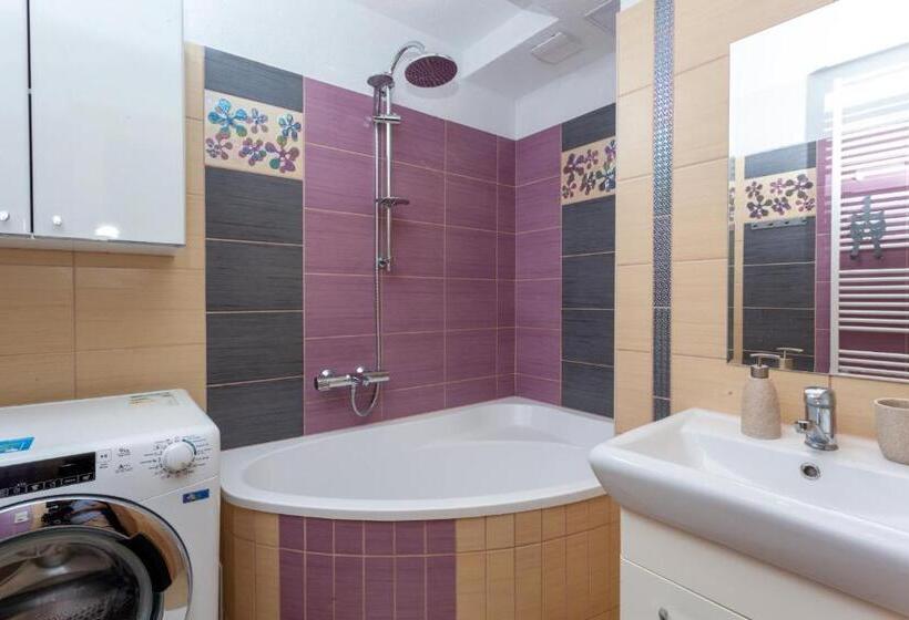 Апартаменты 2 Спальни, Drevenica U Pavla