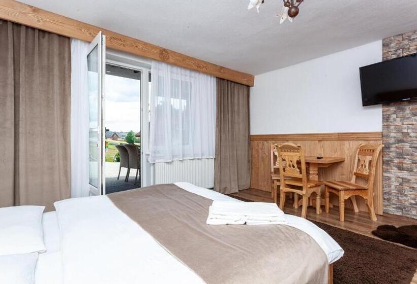 Номер Deluxe, Drevenica U Pavla