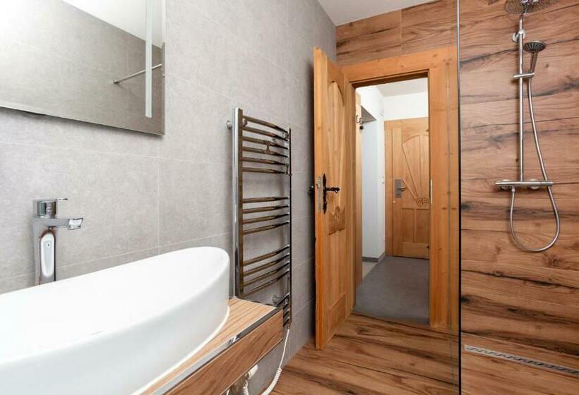 Номер Deluxe с Балконом, Drevenica U Pavla