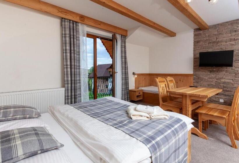 Четырехместный Номер Стандарт с Балконом, Drevenica U Pavla