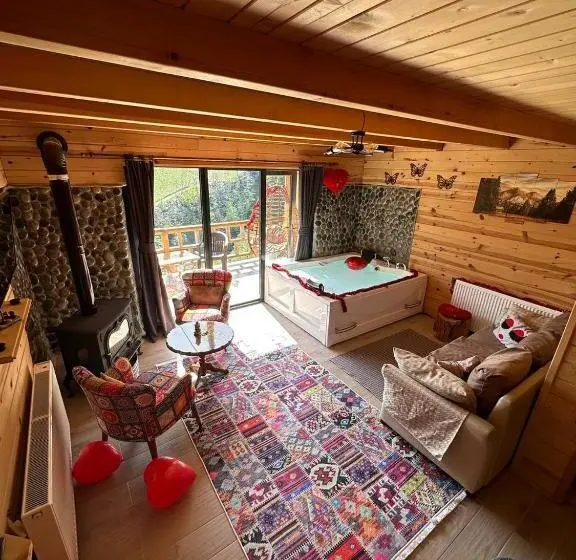 Sviitti, Ekakta Bungalov