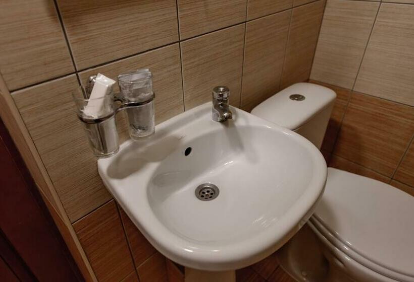 Номер Стандарт Трехместный, готель яблуниця