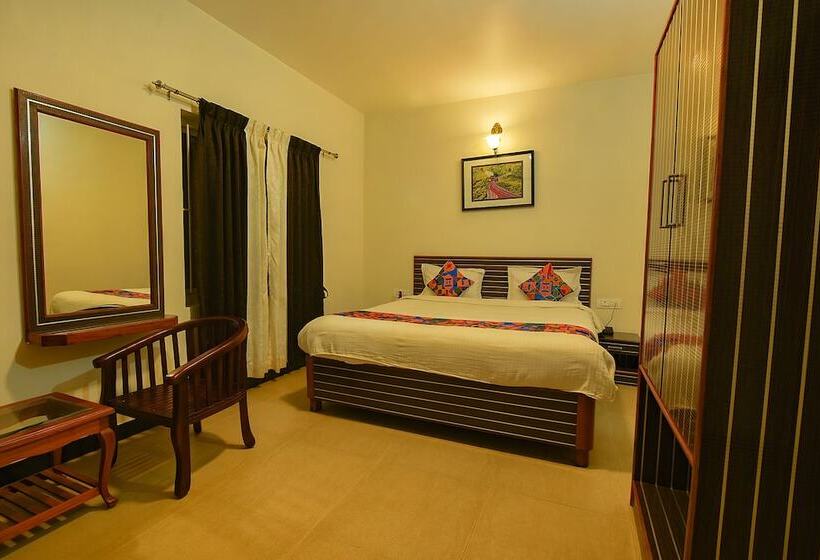 חדר דלוקס, Fabhotel Greenwood Stays