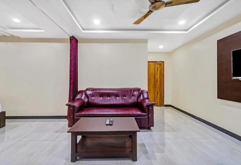 수피리어 룸, Treebo Sripadha Residency Alipiri Road