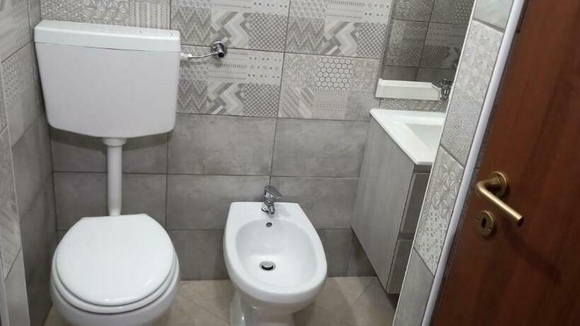 اتاق استاندارد, L Altra Casa 1933