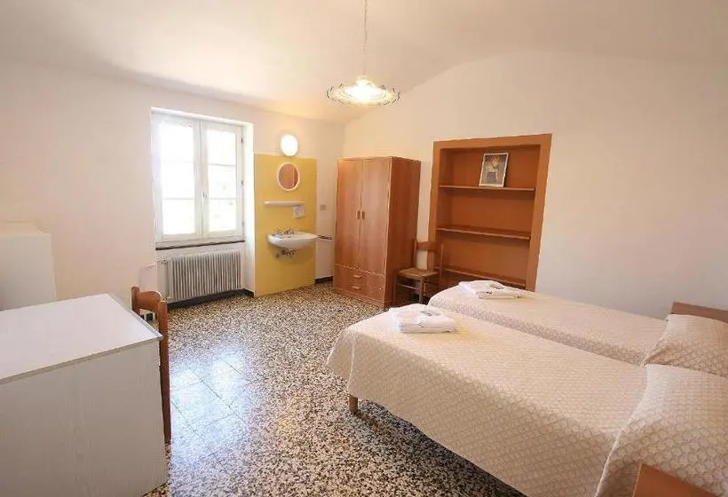 スタンダード４人部屋, Santuario Ns Soviore Cinque Terre
