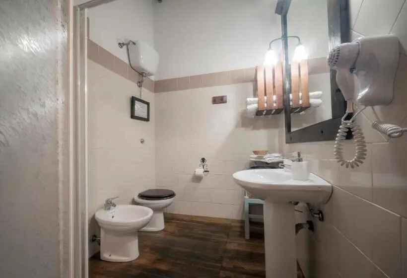 バルコニー付きジュニアスイート, Casa Camboni Dimora Storica Bed & Breakfast
