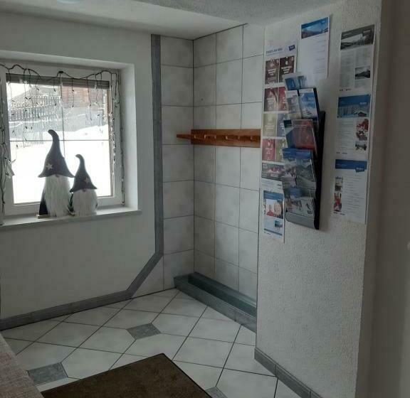 آپارتمان 1 خوابه با بالکن, Apart Wackernell