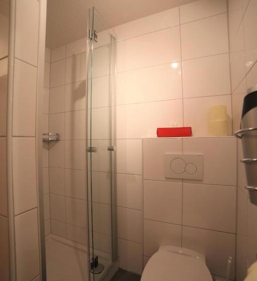 آپارتمان 1 خوابه با بالکن, Apart Wackernell