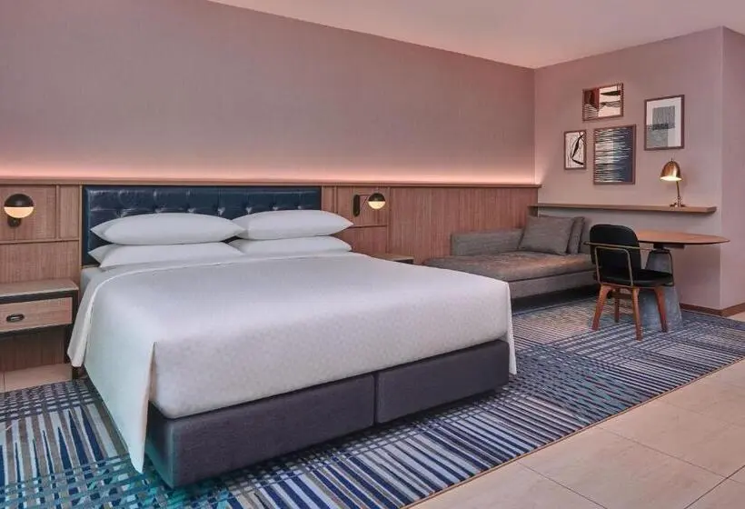 バルコニー付プレミアムルーム, Four Points By Sheraton Desaru