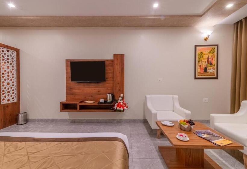 豪华房间, Savitri Resort
