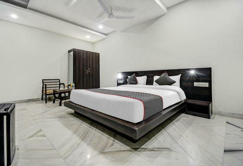 חדר דלוקס לשלושה, Townhouse Pisto Inn