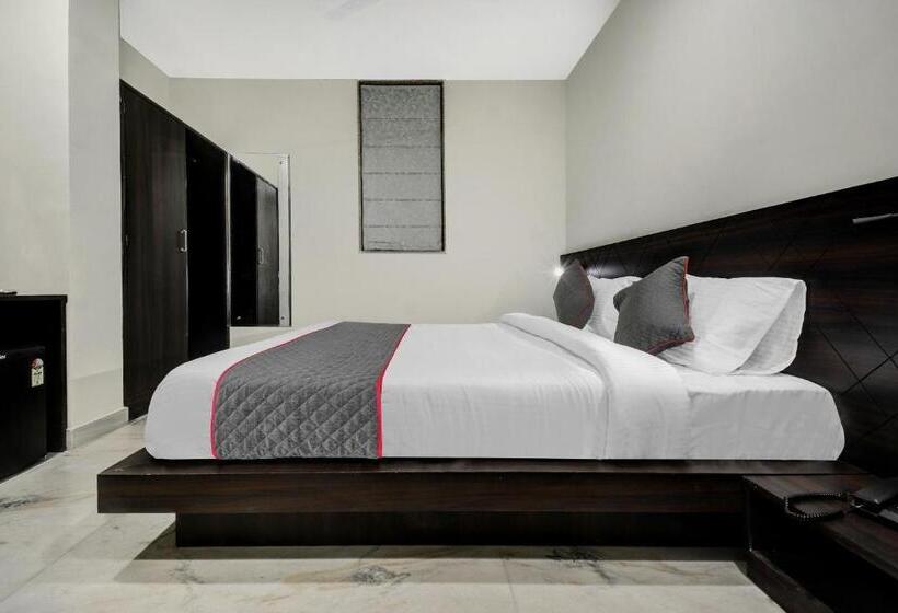 חדר דלוקס לשלושה, Townhouse Pisto Inn