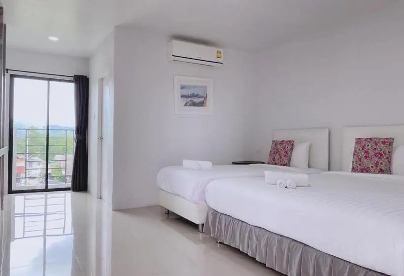 اتاق لوکس سه تخته, Momda Resort @ranong