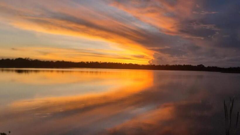 חדר משפחתי, Lake Face Cabana