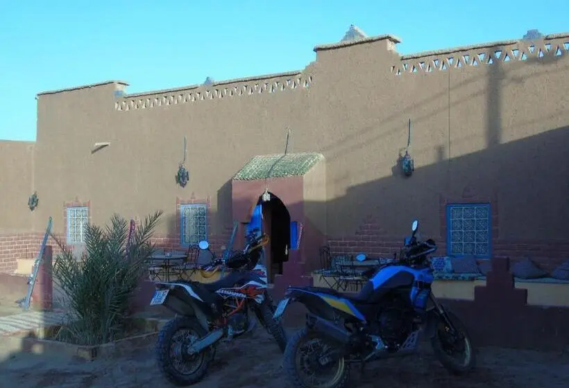 اتاق استاندارد سه نفره, Gite Gamra