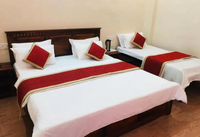 Deluxe Kolmen Hengen Huone, Rose Cottage  A Heritage Retreat