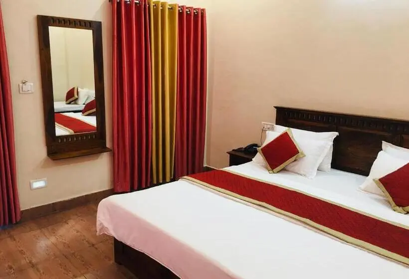 Deluxe Kolmen Hengen Huone, Rose Cottage  A Heritage Retreat