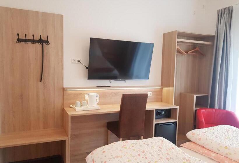 스탠다드 룸 산 전망, Pan Haus Bad Goisern