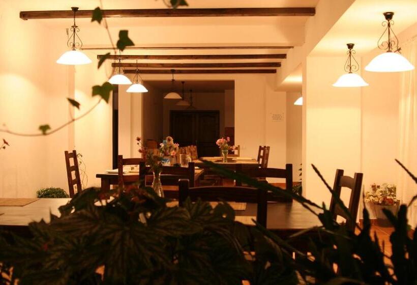 ویلای 1 خوابه, Pensiunea Cehov