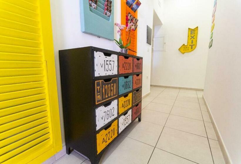 带阳台的豪华间, Biù B&b