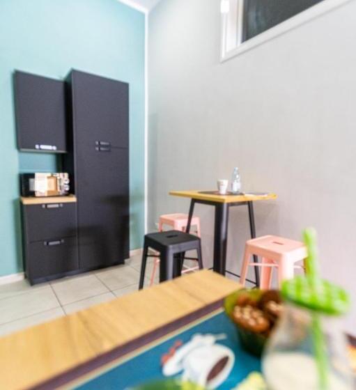 带阳台的豪华间, Biù B&b