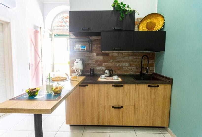 Номер Стандарт с Балконом, Biù B&b