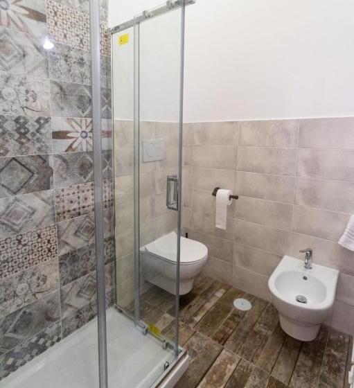 标准间带阳台, Biù B&b