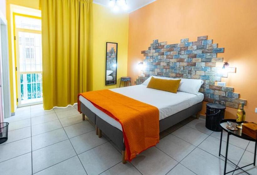 标准间带阳台, Biù B&b