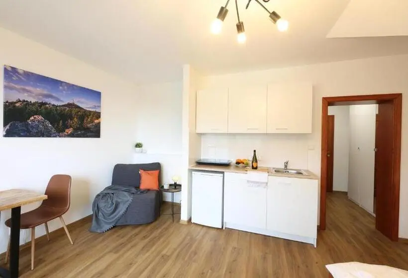 آپارتمان 1 خوابه با بالکن, úpatí Ještědu Apartmány