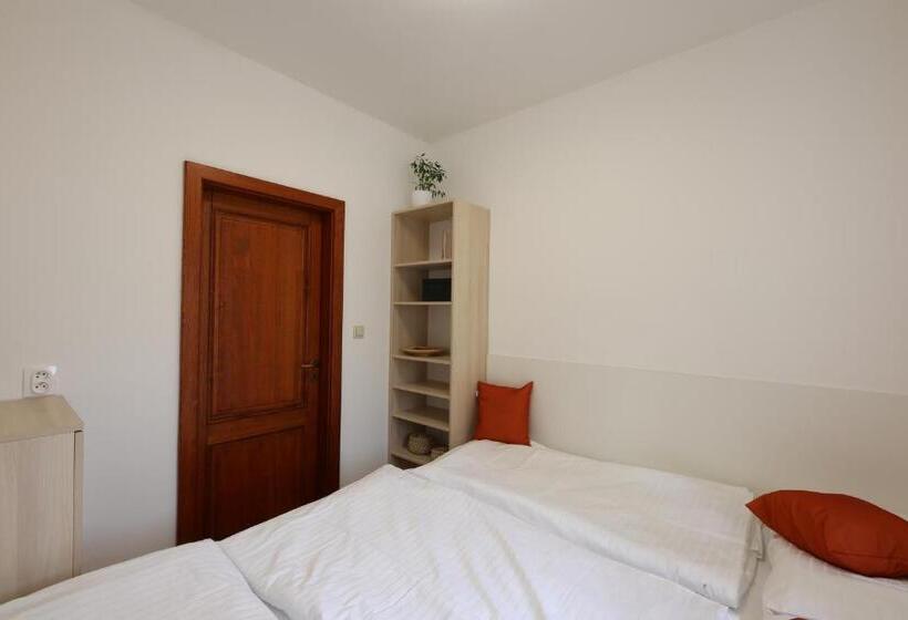 جناح عائلي, úpatí Ještědu   Apartmány