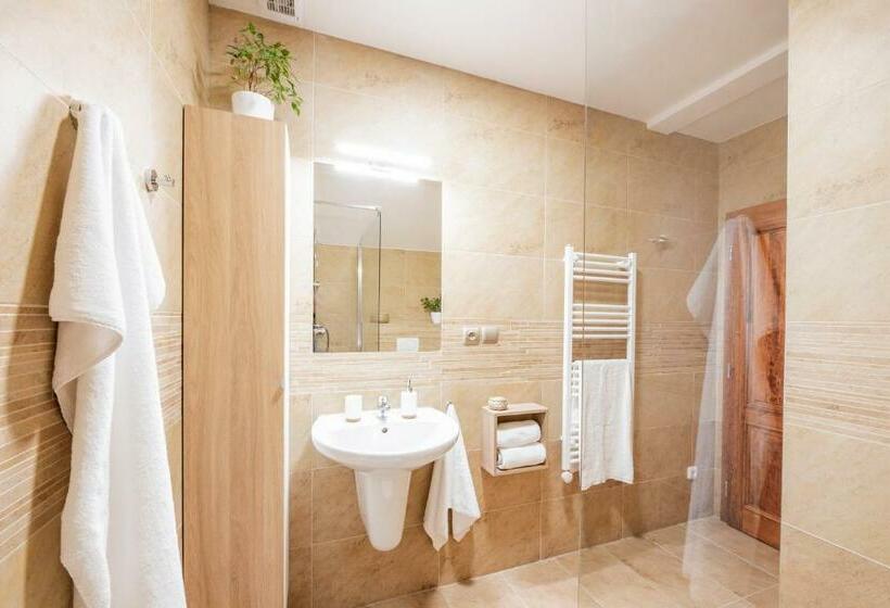 带2个卧室的公寓, úpatí Ještědu   Apartmány