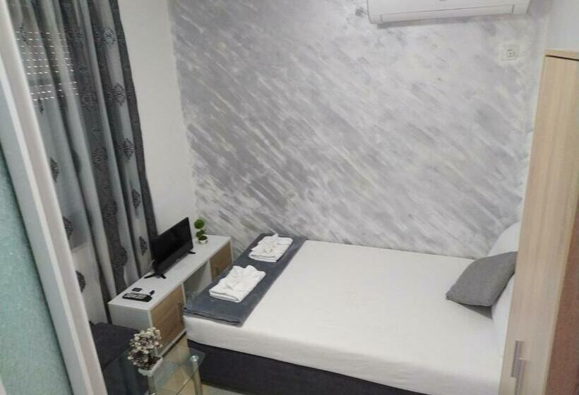 ベーシックルーム, каламанди