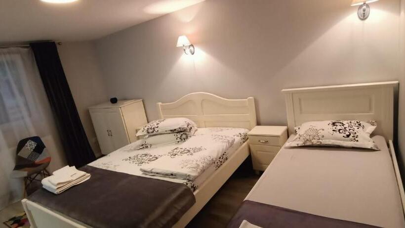 标准间, Casa Justin