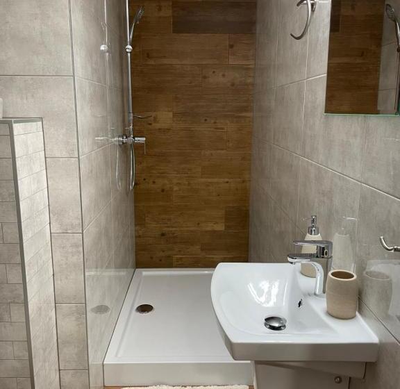 带观景的豪华间, Penzión U Dvoch Levov